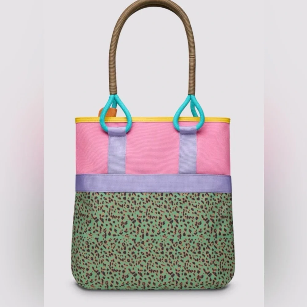 NWT Flower Mountain TOTE BAG in Lilac-Pink - Picture 4 of 6